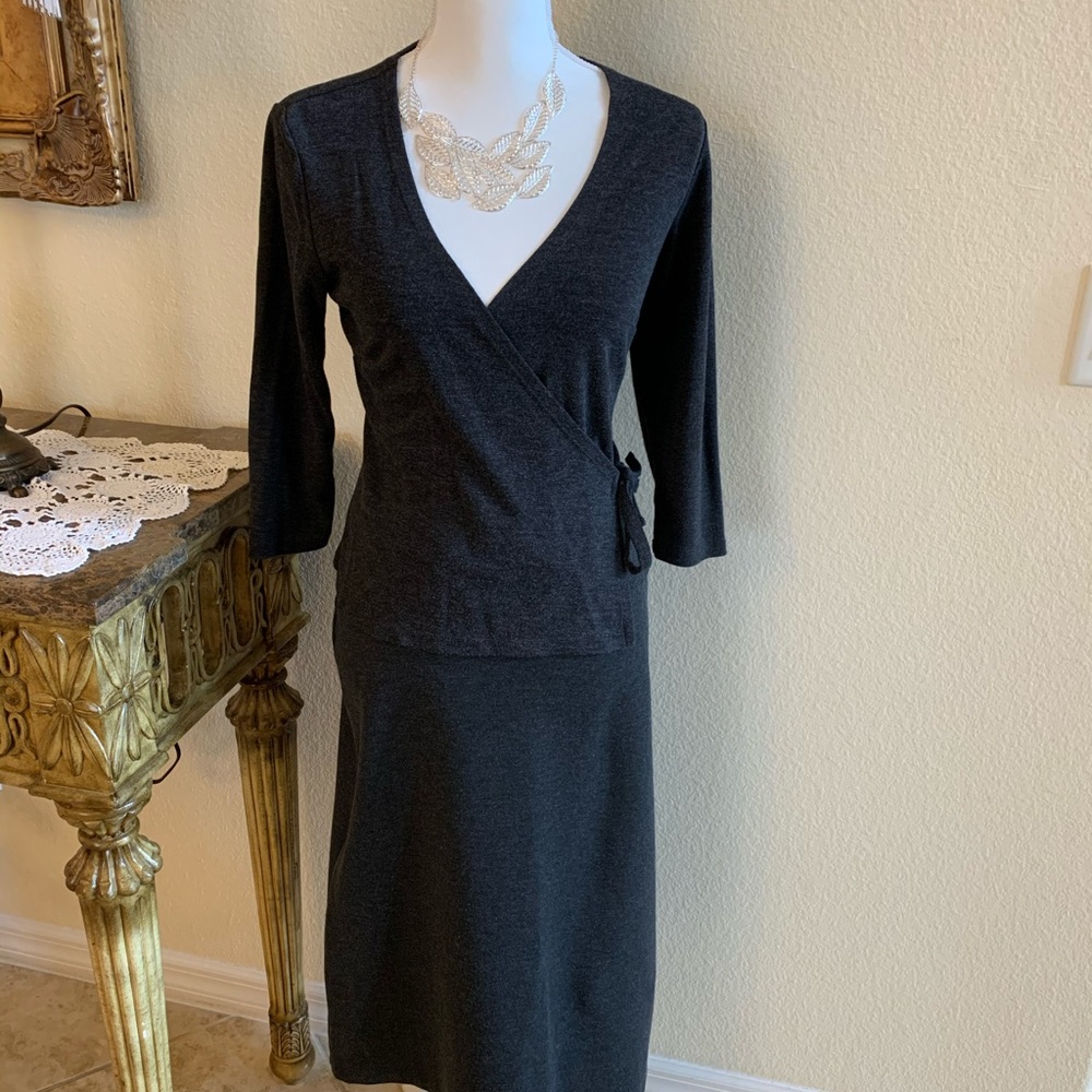 New York & Company two piece set -skirt/top Sz XS